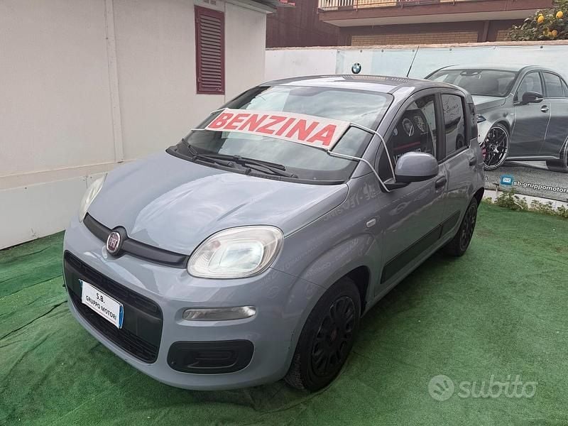 Usata Fiat Panda Lounge 69 CV (50 kW) 2018 Grigio Utilitaria
