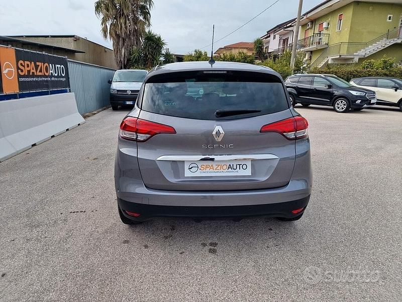 Usata Renault Scénic IV 110 CV (80 kW) 2018 Grigio Monovolume