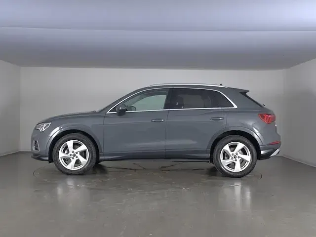 Usata Audi Q3 Advanced 150 CV (110 kW) 2025 Grigio atomico metallizzato SUV