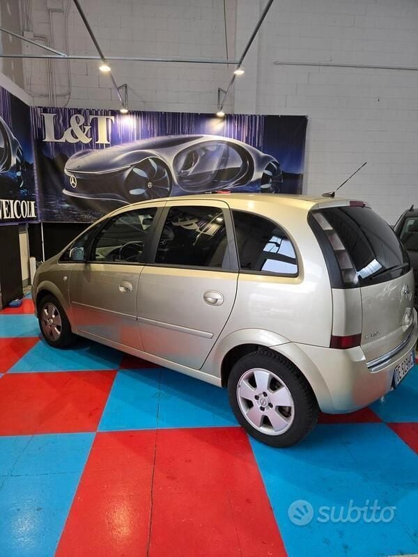 Usata Opel Meriva Enjoy 105 CV (77 kW) 2007 Grigio Monovolume