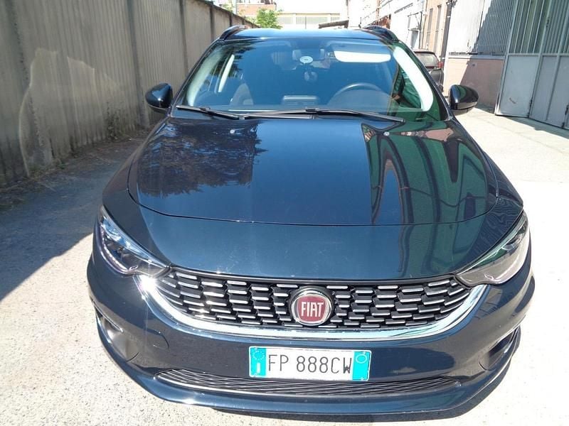 Usata Fiat Tipo Lounge 120 CV (88 kW) 2018 Blu Station wagon