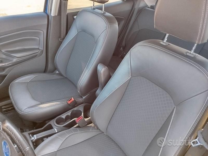Usata Ford Ecosport 95 CV (69 kW) 2015 Blu SUV