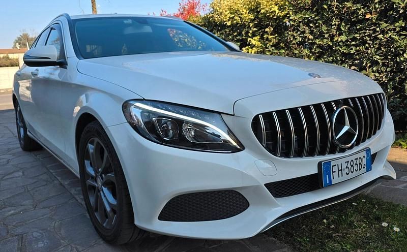 Usata Mercedes C220 Exclusive 169 CV (124 kW) 2017 Bianco Station wagon