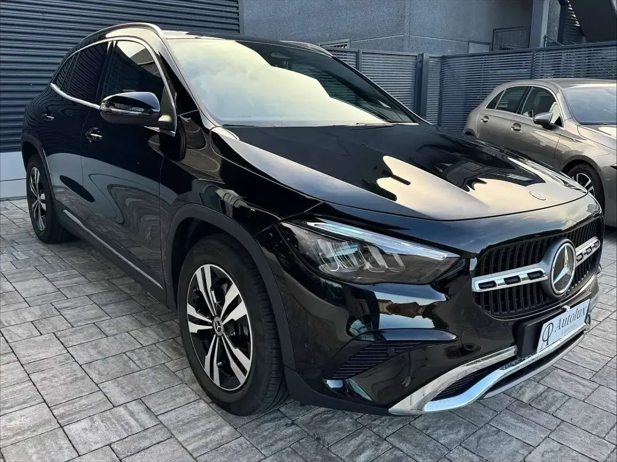 Usata Mercedes GLA180 Advanced 136 CV (100 kW) 2025 Nero cosmo SUV