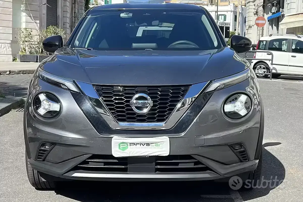 Gebraucht Nissan Juke Acenta 114 PS (83 kW) 2021 Grau SUV