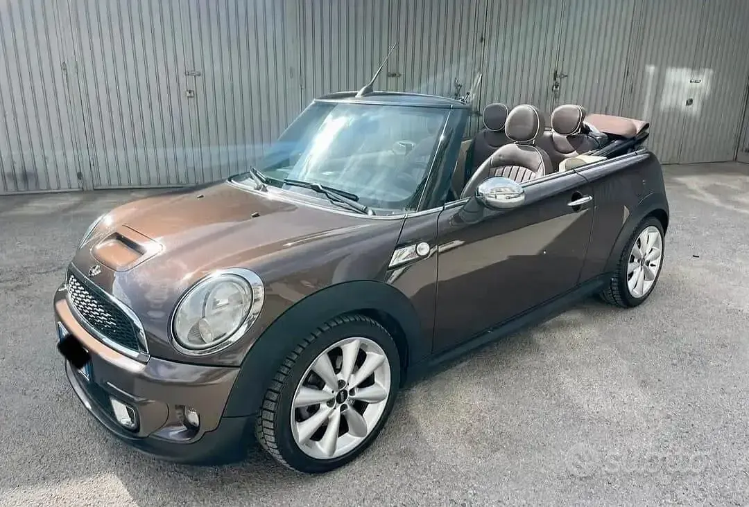 Usata Mini Cooper SD Cabriolet 140 CV (102 kW) 2011 Cabrio