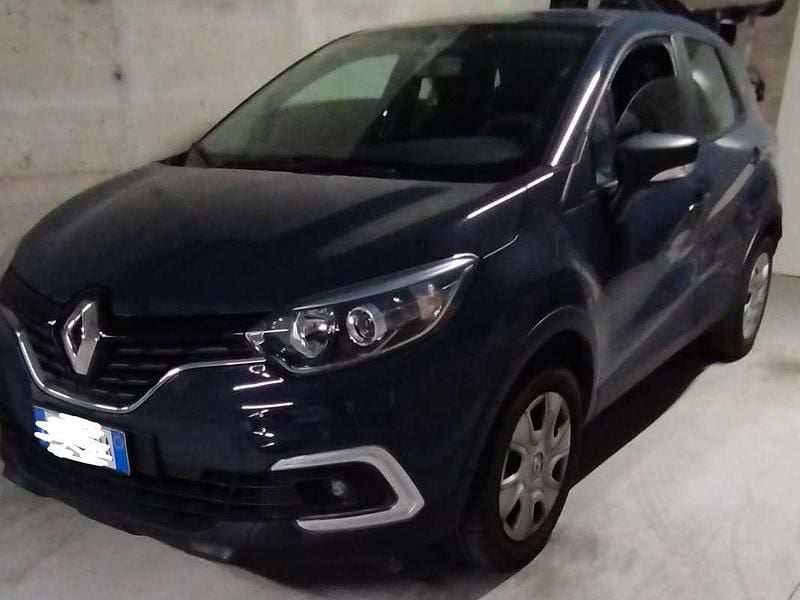 Usata Renault Captur Life 90 CV (66 kW) 2018 Blu/azzurro SUV