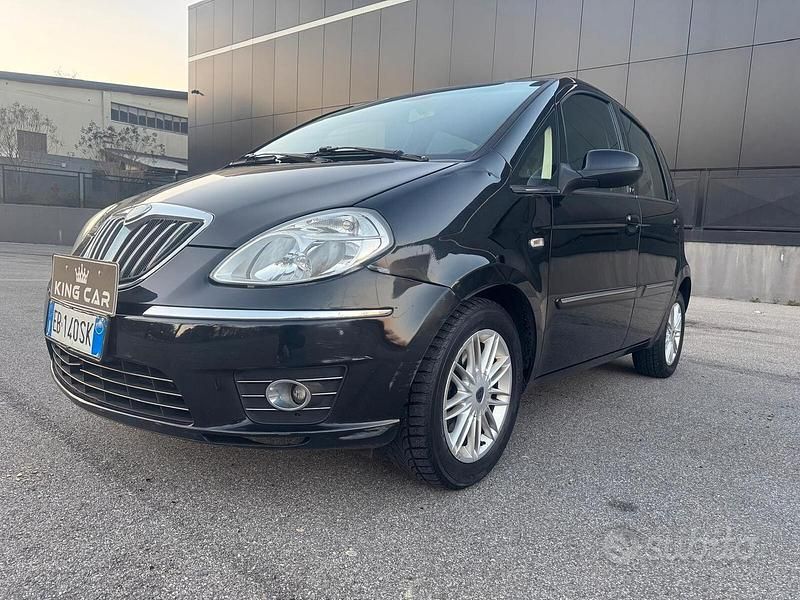 Usata Lancia Musa S 95 CV (69 kW) 2010 Nero Monovolume