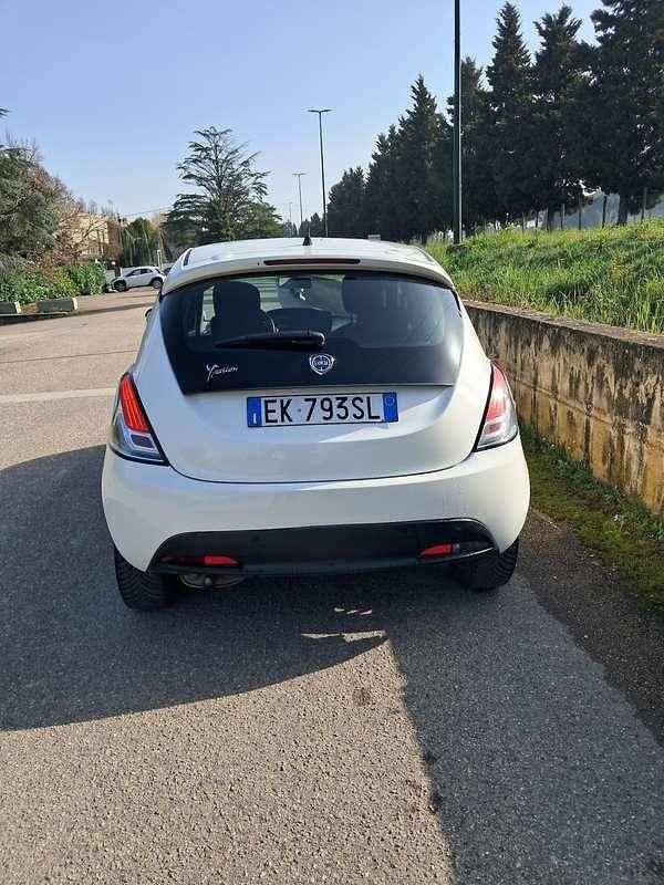 Usata Lancia Ypsilon S 95 CV (69 kW) 2011 Utilitaria