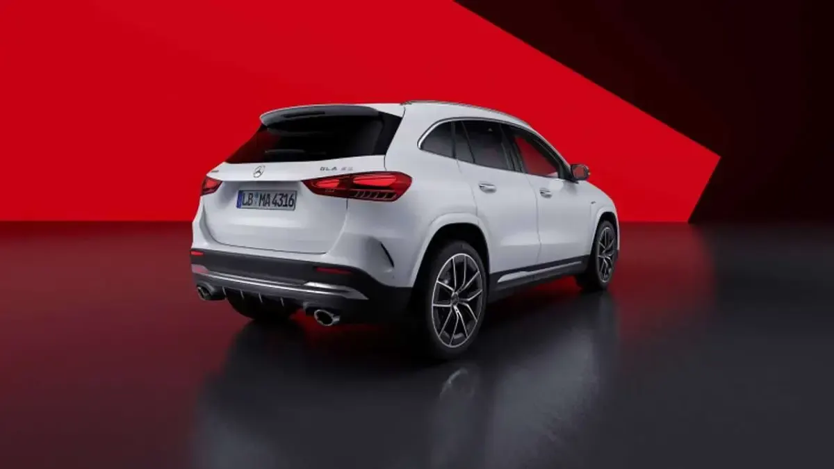 Usata Mercedes GLA35 AMG AMG Line Premium Plus 306 CV (225 kW) 2024 Argento SUV