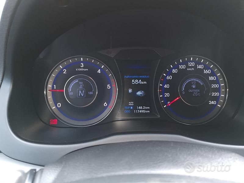 Usata Hyundai i40 136 CV (100 kW) 2015 Nero Station wagon