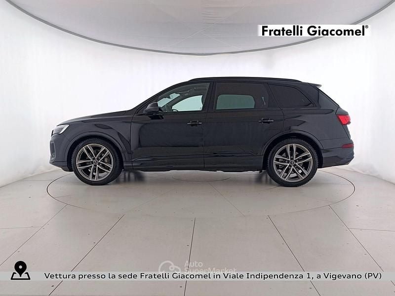 Usata Audi Q7 S-Line 286 CV (210 kW) 2024 Nero mito metallizzato SUV