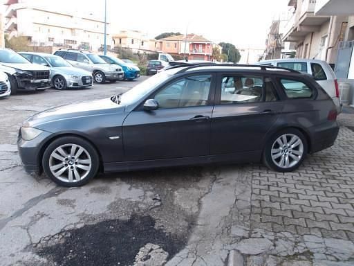 Usata BMW 320 Efficient Dynamics 163 CV (119 kW) 2005 Giallo Station wagon