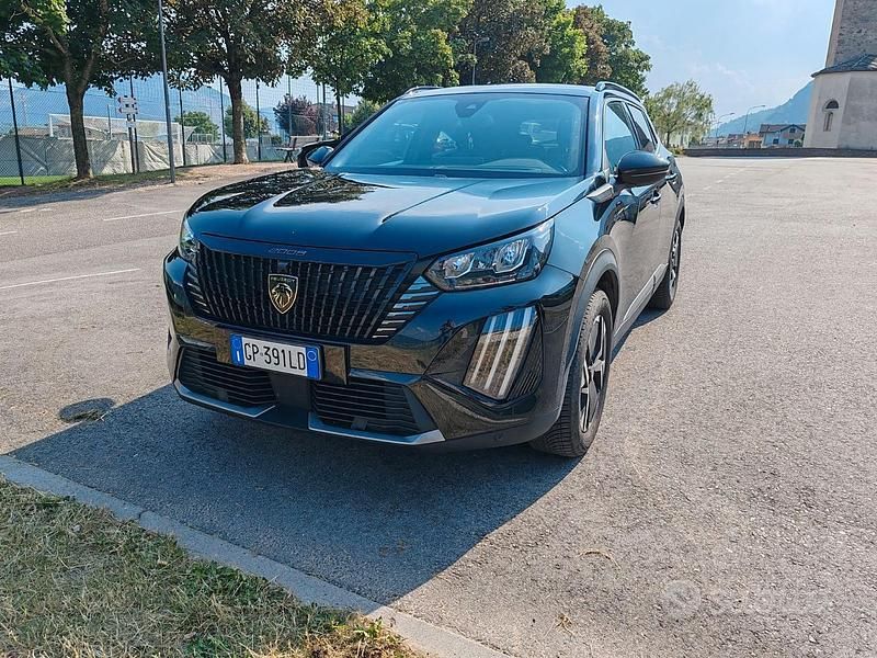 Usata Peugeot 2008 Allure 131 CV (96 kW) 2023 SUV