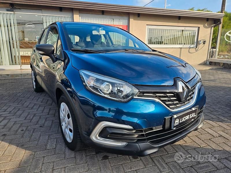 Blu Usata 2018 Renault Captur SUV | 9900 € (Buon prezzo) - Immagine 1/4
