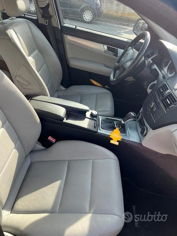 Usata Mercedes C220 Avantgarde 170 CV (125 kW) 2008 Berlina