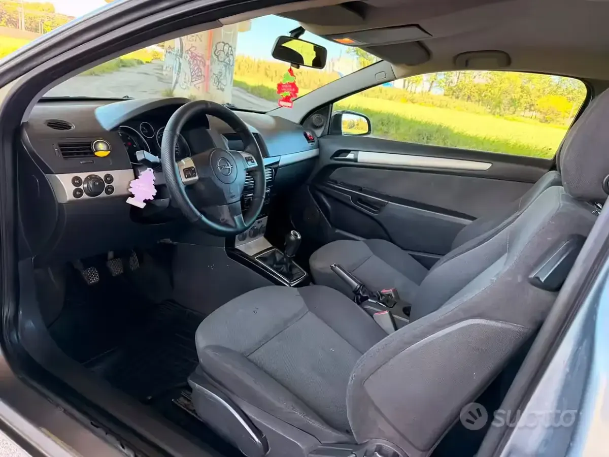 Usata Opel Astra 90 CV (66 kW) 2008 Berlina