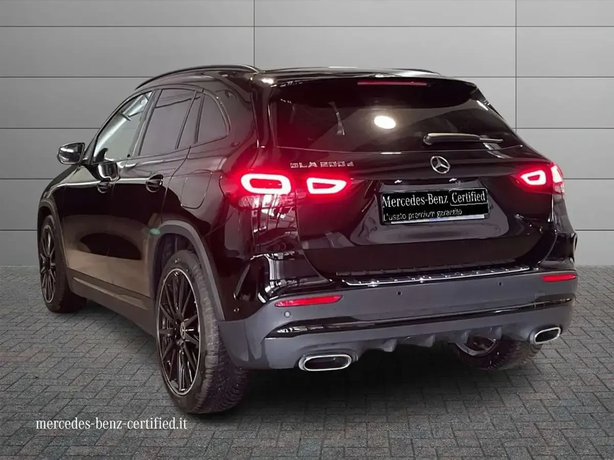 Usata Mercedes GLA200 Premium 150 CV (110 kW) 2023 Nero SUV