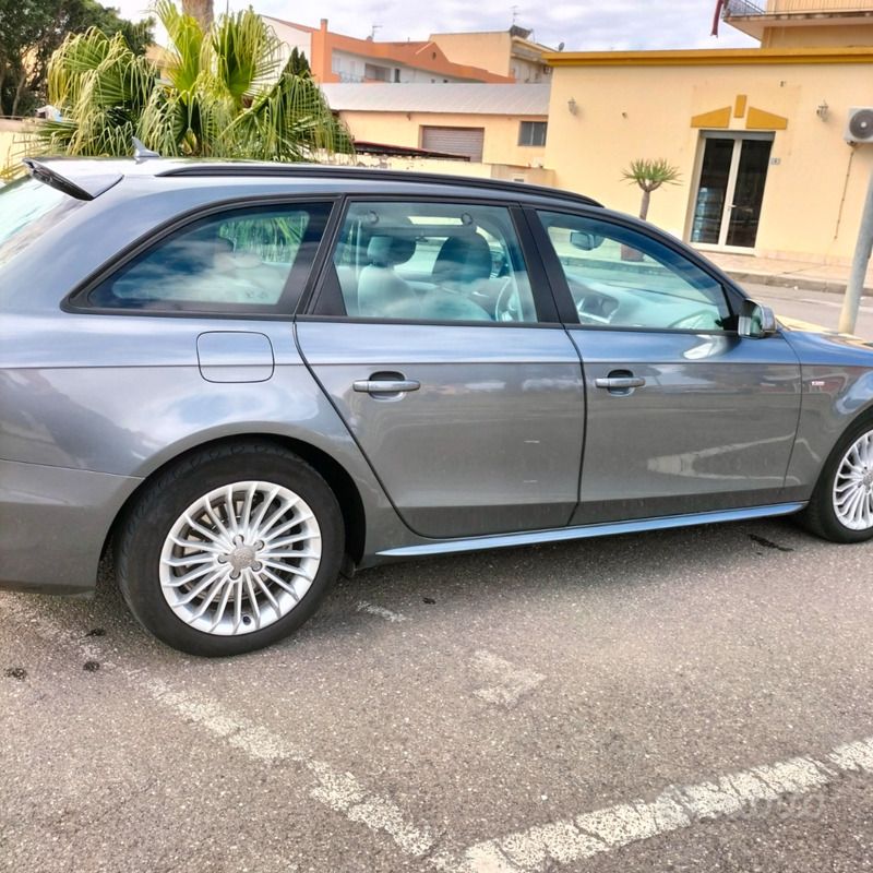Usata Audi A4 Business Plus 190 CV (139 kW) 2015 Grigio Station wagon
