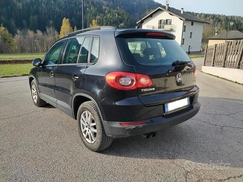 Usata VW Tiguan Track & Field 140 CV (102 kW) 2007 Nero SUV