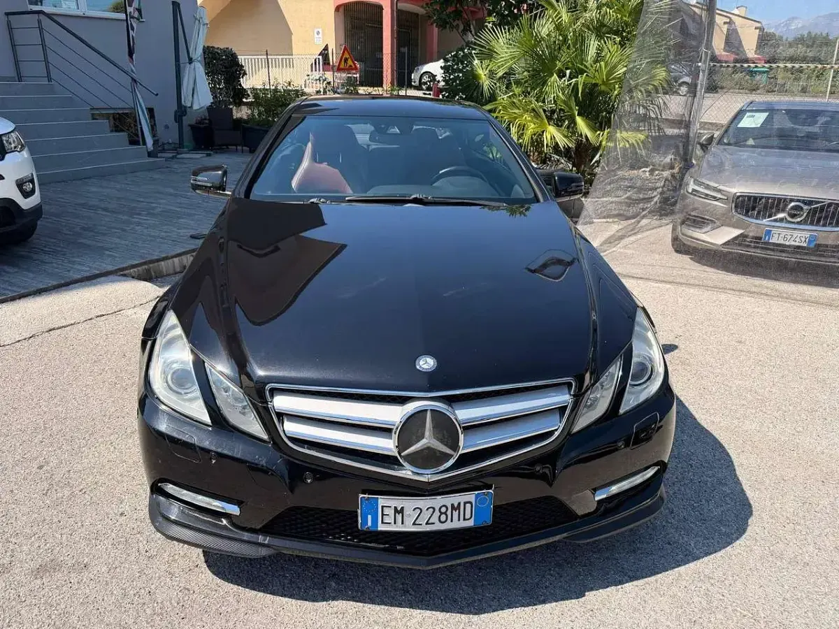 Usata Mercedes E250 Avantgarde 204 CV (150 kW) 2012 Nero Coupé