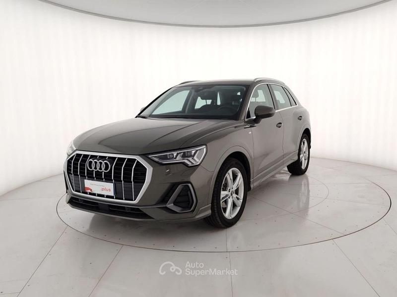 Usata Audi Q3 S-Line 150 CV (110 kW) 2024 Grigio metallizzato SUV