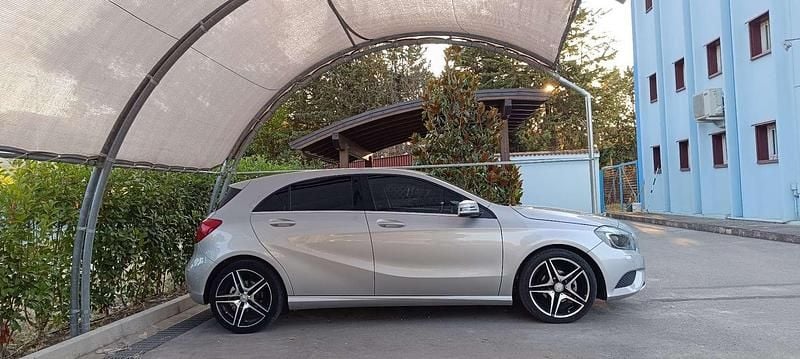 Usata Mercedes A180 AMG 109 CV (80 kW) 2015 Berlina