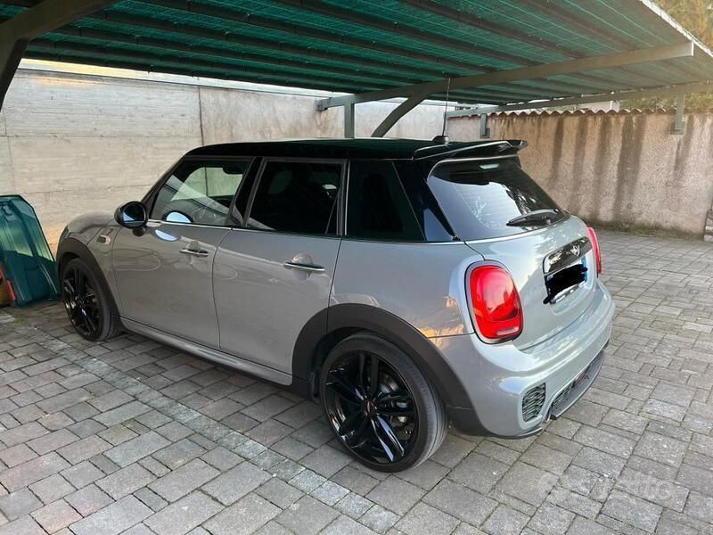 Usata Mini Cooper D Hype 2017 Grigio Utilitaria