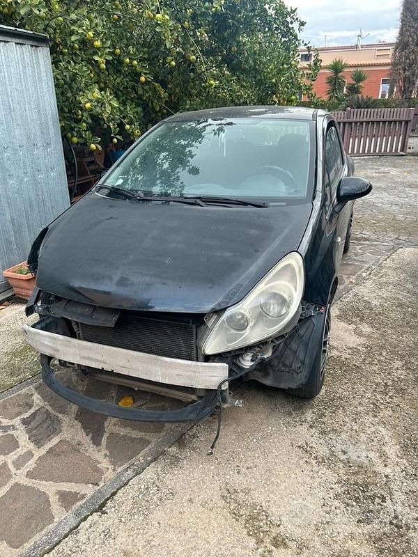 Occasion Opel Corsa 80 ch (58 kW) 2010 Noir Citadine