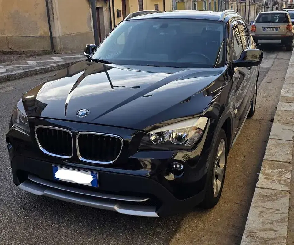 Usata BMW X1 143 CV (105 kW) 2011 Nero SUV