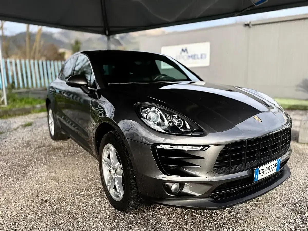 Usata Porsche Macan 250 CV (183 kW) 2016 Grigio SUV