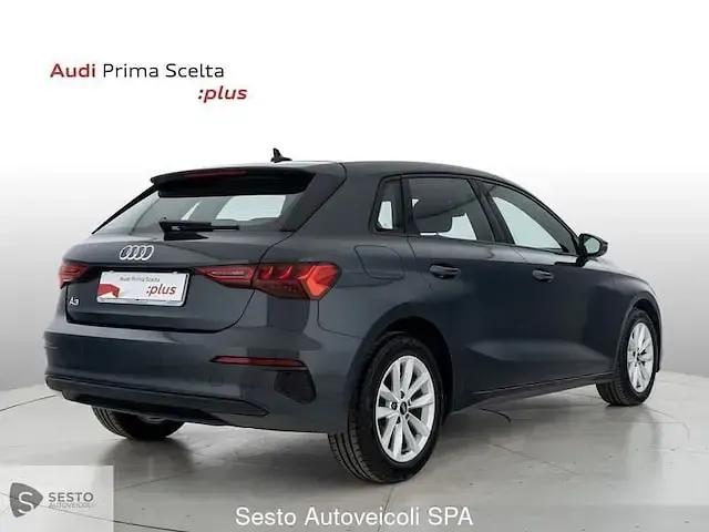 Usata Audi A3 Business 110 CV (80 kW) 2023 Grigio Berlina