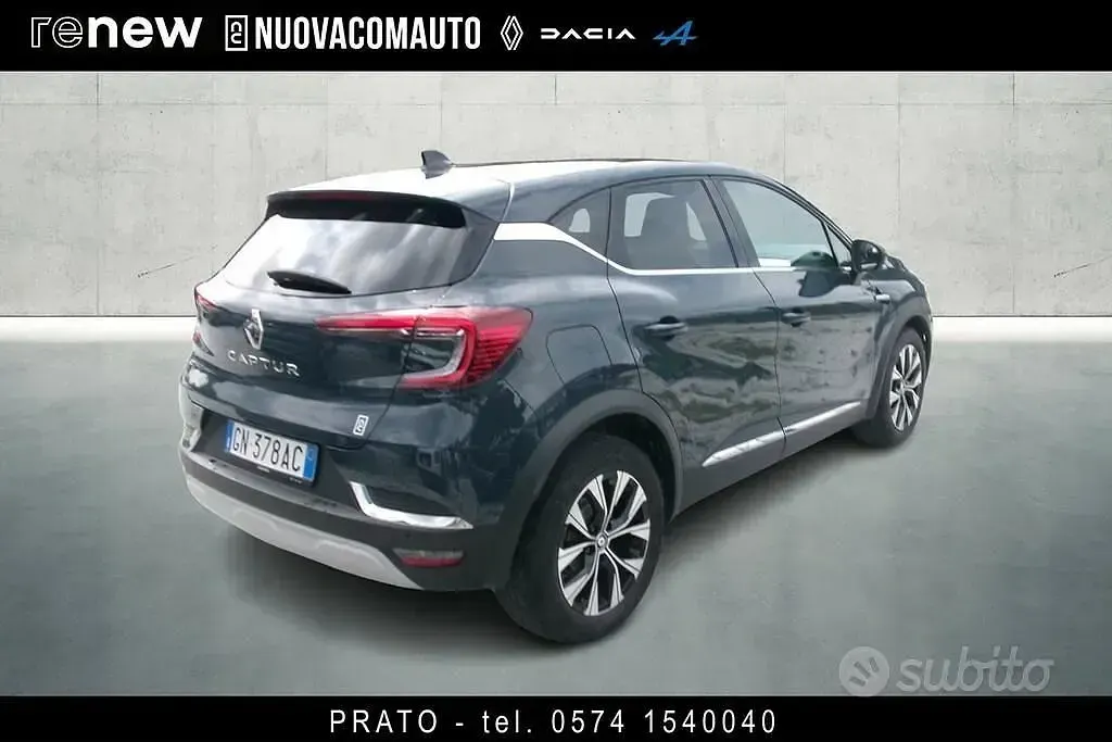 Usata Renault Captur Intens 101 CV (74 kW) 2023 Blu SUV