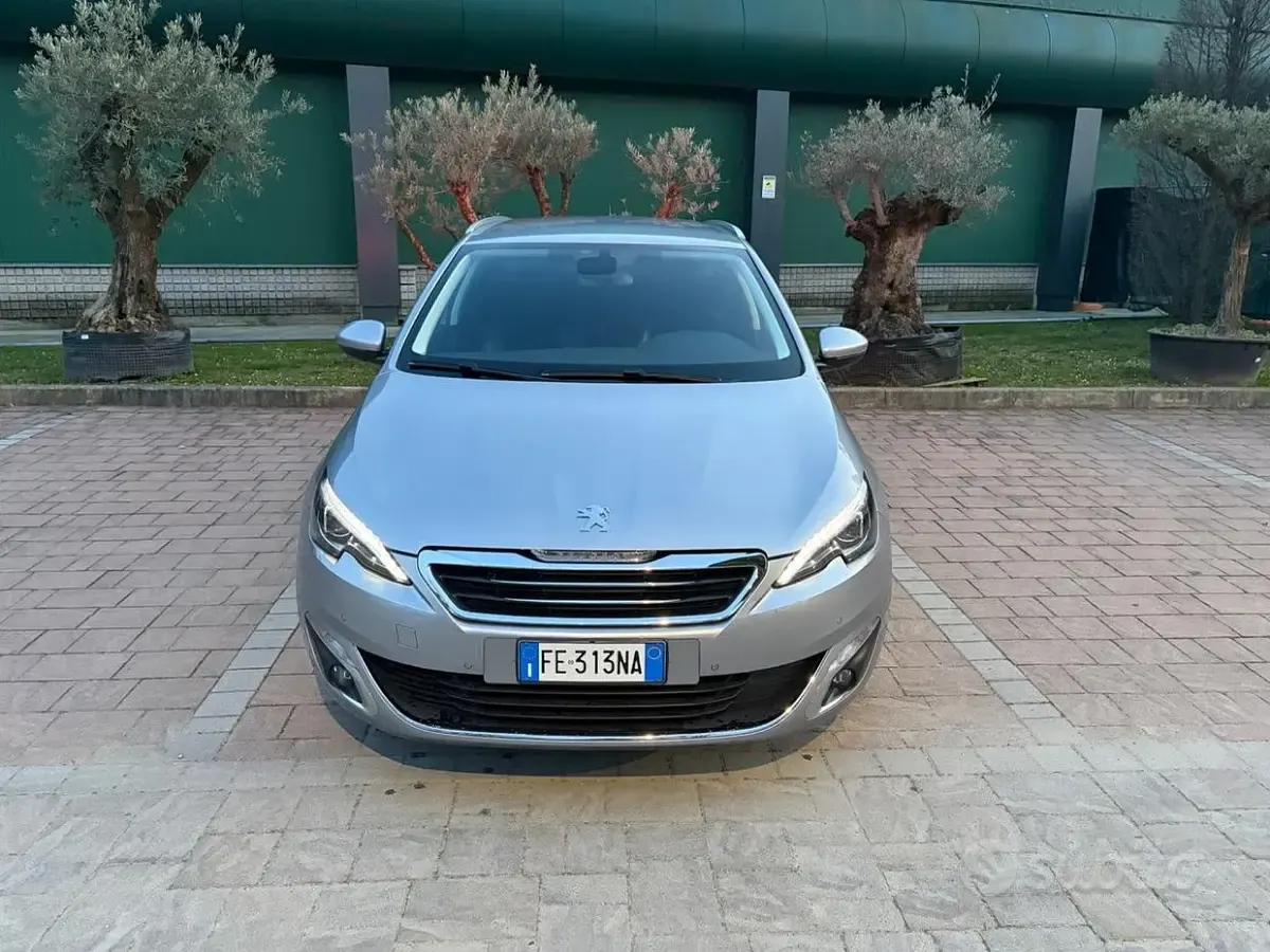 Usata Peugeot 308 GT-line 120 CV (88 kW) 2016 Grigio Station wagon