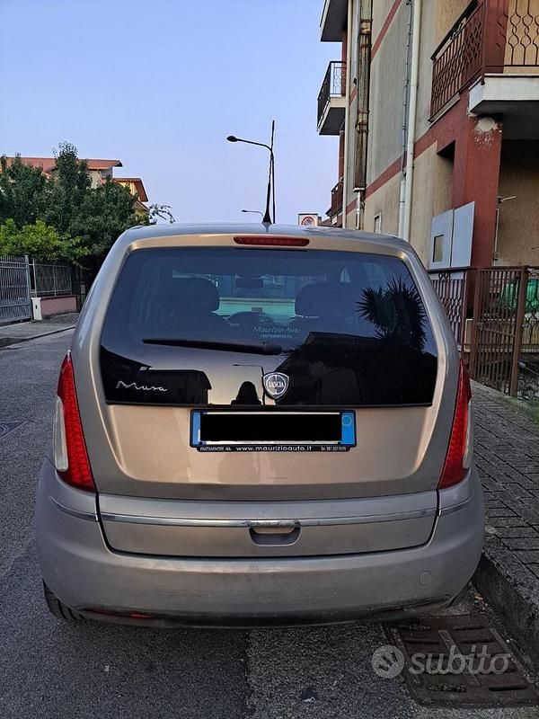 Usata Lancia Musa 77 CV (56 kW) 2009 Monovolume