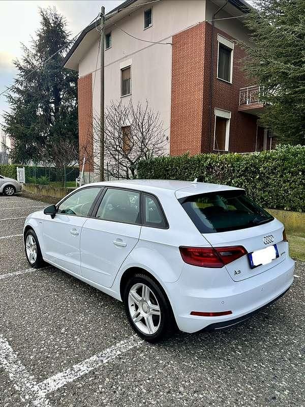 Usata Audi A3 Ambition 110 CV (80 kW) 2015 Berlina