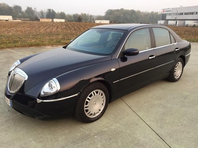 Lancia thesis usata puglia 07 image