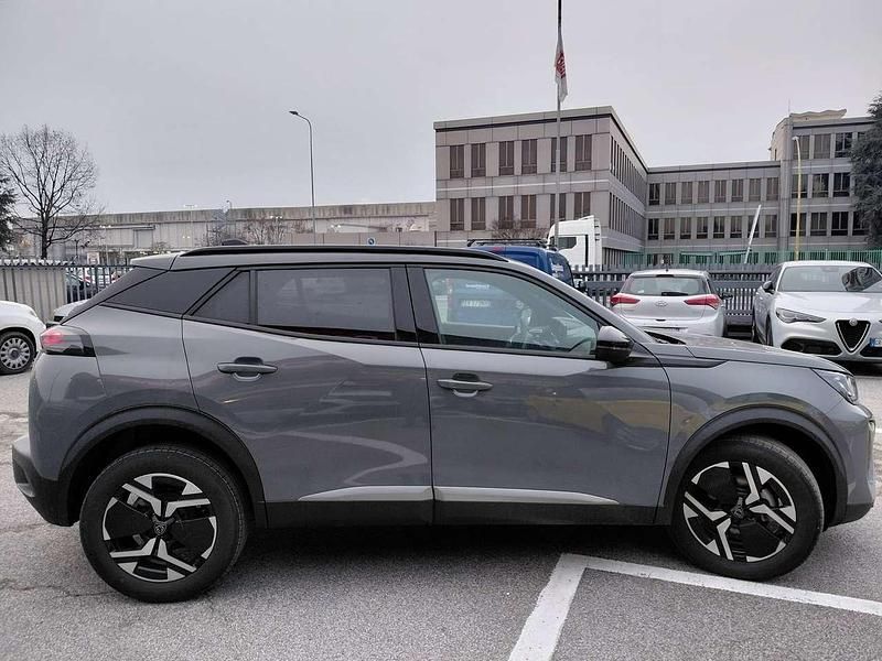 Nuova Peugeot 2008 Allure 101 CV (74 kW) 2025 Grigio selenium SUV