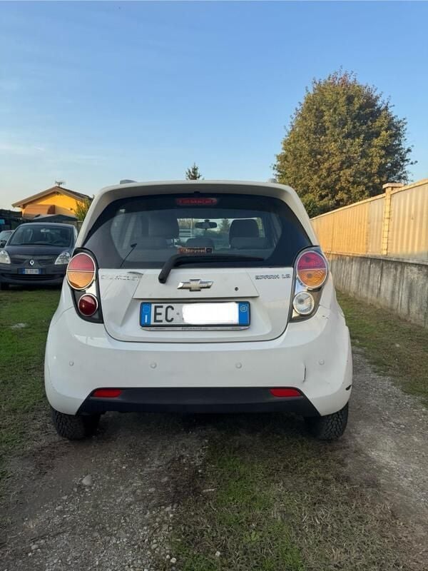 Usata Chevrolet Spark LS 68 CV (50 kW) 2010 Bianco Utilitaria
