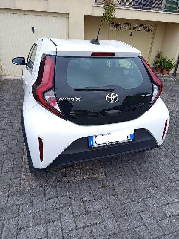 Usata Toyota Aygo X Edition 72 CV (52 kW) 2025 SUV