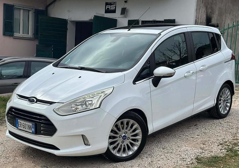 Usata Ford B-MAX Individual 95 CV (69 kW) 2013 Bianco Monovolume