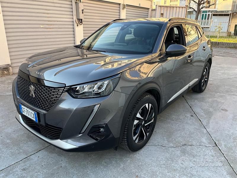 Usata Peugeot 2008 GT 131 CV (96 kW) 2021 Grigio SUV