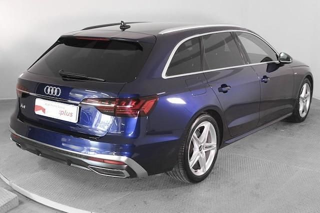 Usata Audi A4 S-Line 204 CV (150 kW) 2024 Blu navarra metallizzato Station wagon