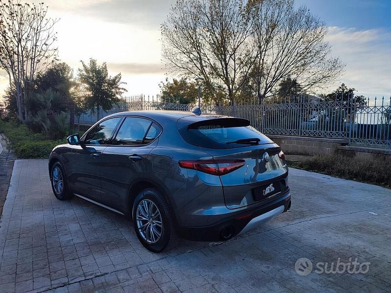 Usata Alfa Romeo Stelvio Super 160 CV (117 kW) 2022 Grigio SUV