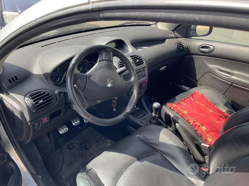 Usata Peugeot 206 CC 2003 Grigio Cabrio