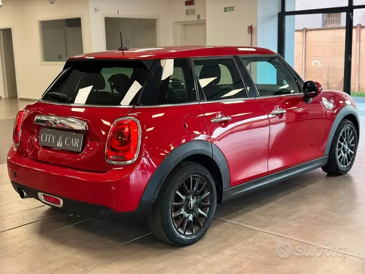 Usata Mini One D Business 95 CV (69 kW) 2015 Rosso Utilitaria