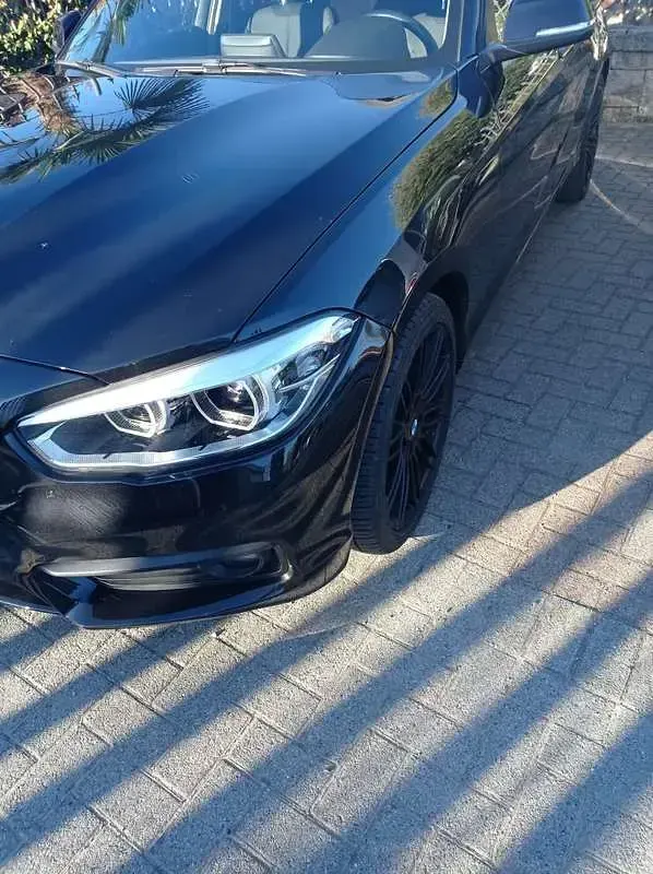 Usata BMW 118 Advantage 150 CV (110 kW) 2016 Utilitaria