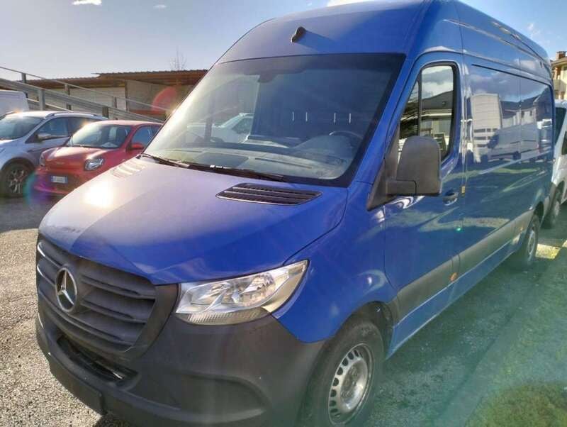 Blu pastello Usata 2020 Mercedes Sprinter Furgone | 14.300 € (Ottimo prezzo) - Immagine 1/4
