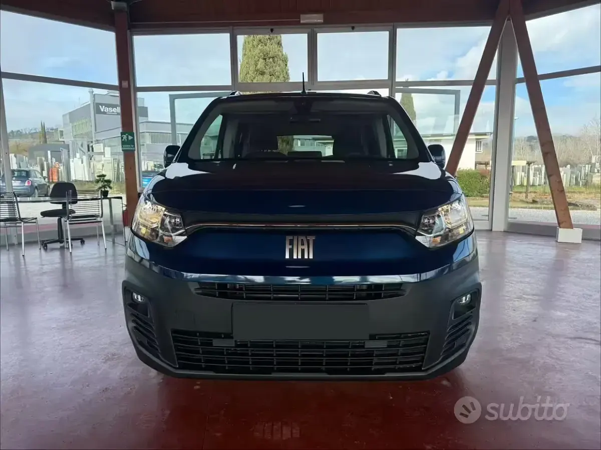 Usata Fiat e-Doblò Launch Edition 56 kW (77 CV) 2023 Blu Monovolume