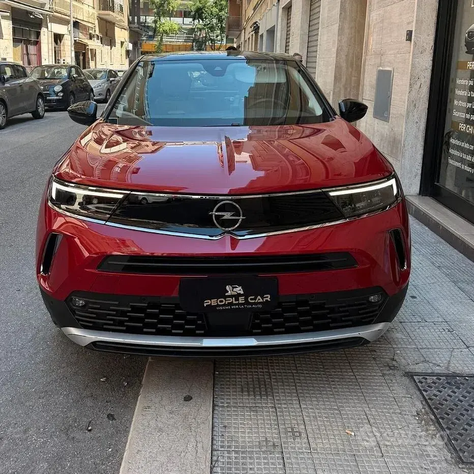 Usata Opel Mokka 101 CV (74 kW) 2023 Rosso SUV